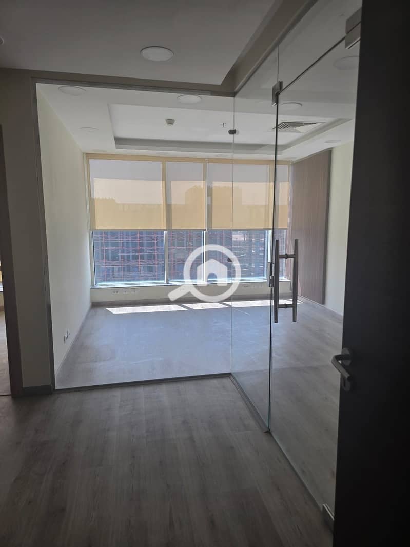 4 4bed1bd8-814e-4ef5-b572-e1b2e746ecaa. jpg