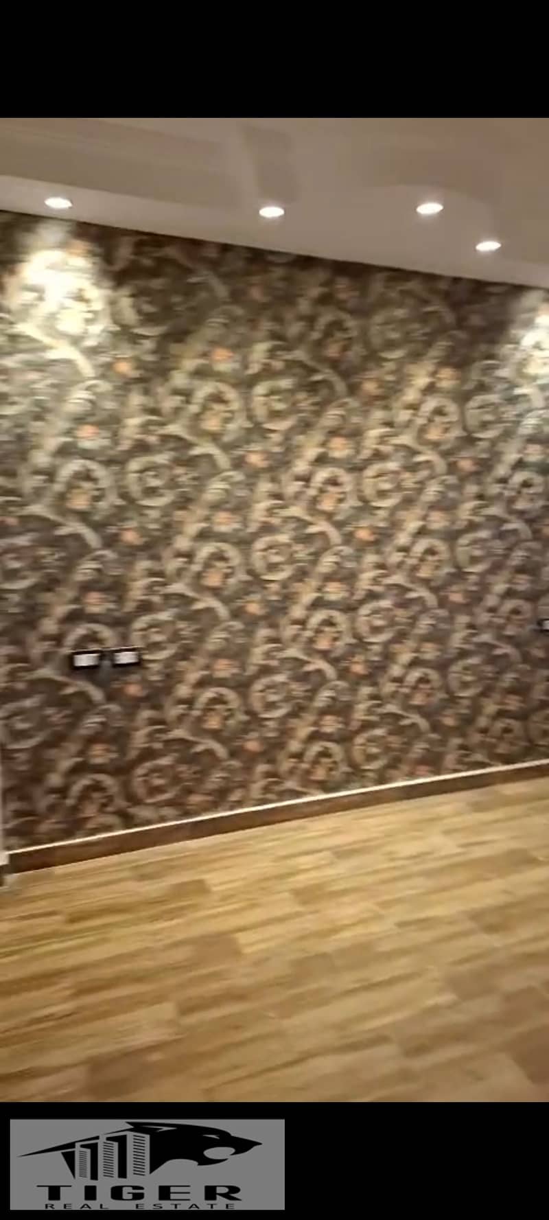 4 1000811063. jpg
