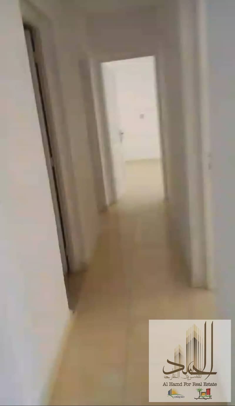 8 1000892334. jpg