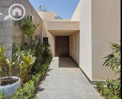 5 Bedroom Villa for Sale in 6th of October, Giza - 367695495_3149978421974894_3551209969933094370_n. jpg