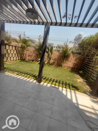 5 Bedroom Townhouse for Sale in Sheikh Zayed, Giza - 1000165623. jpg 5 Bedroom Townhouse for Sale in Sheikh Zayed, Giza - 1000165623. jpg