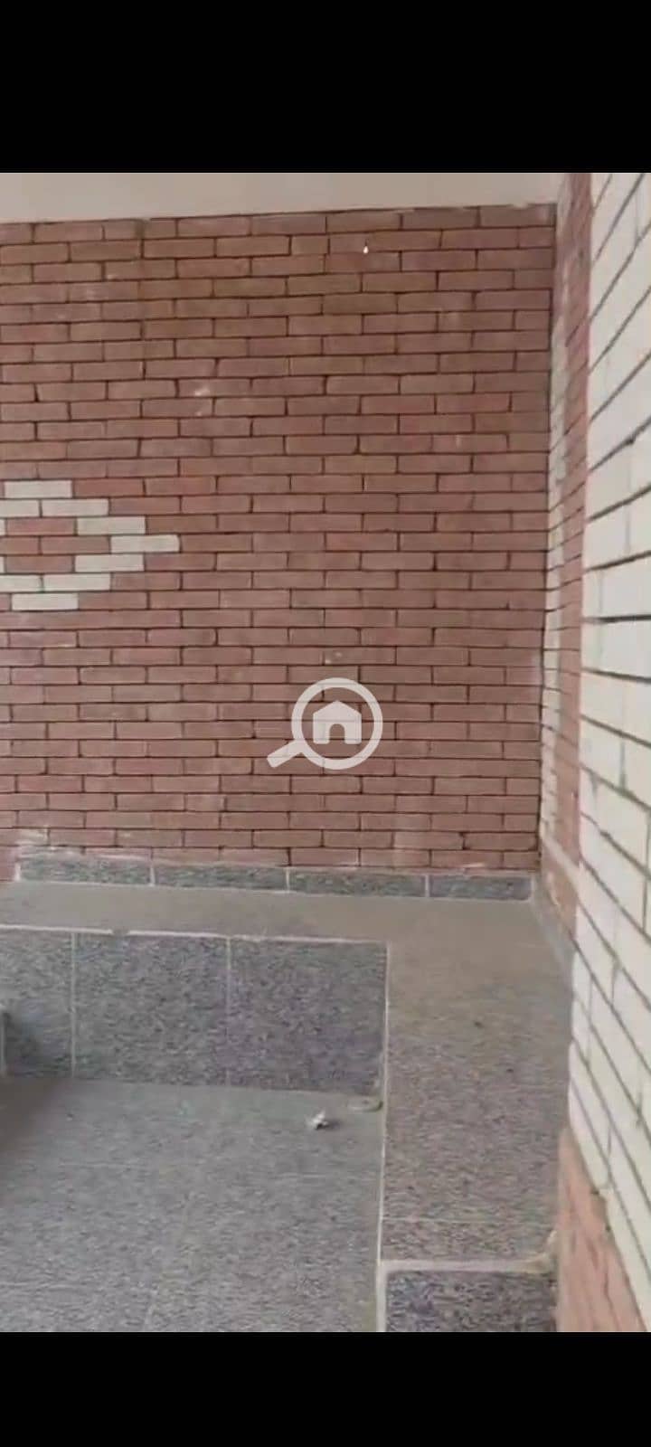 8 1000292232. png