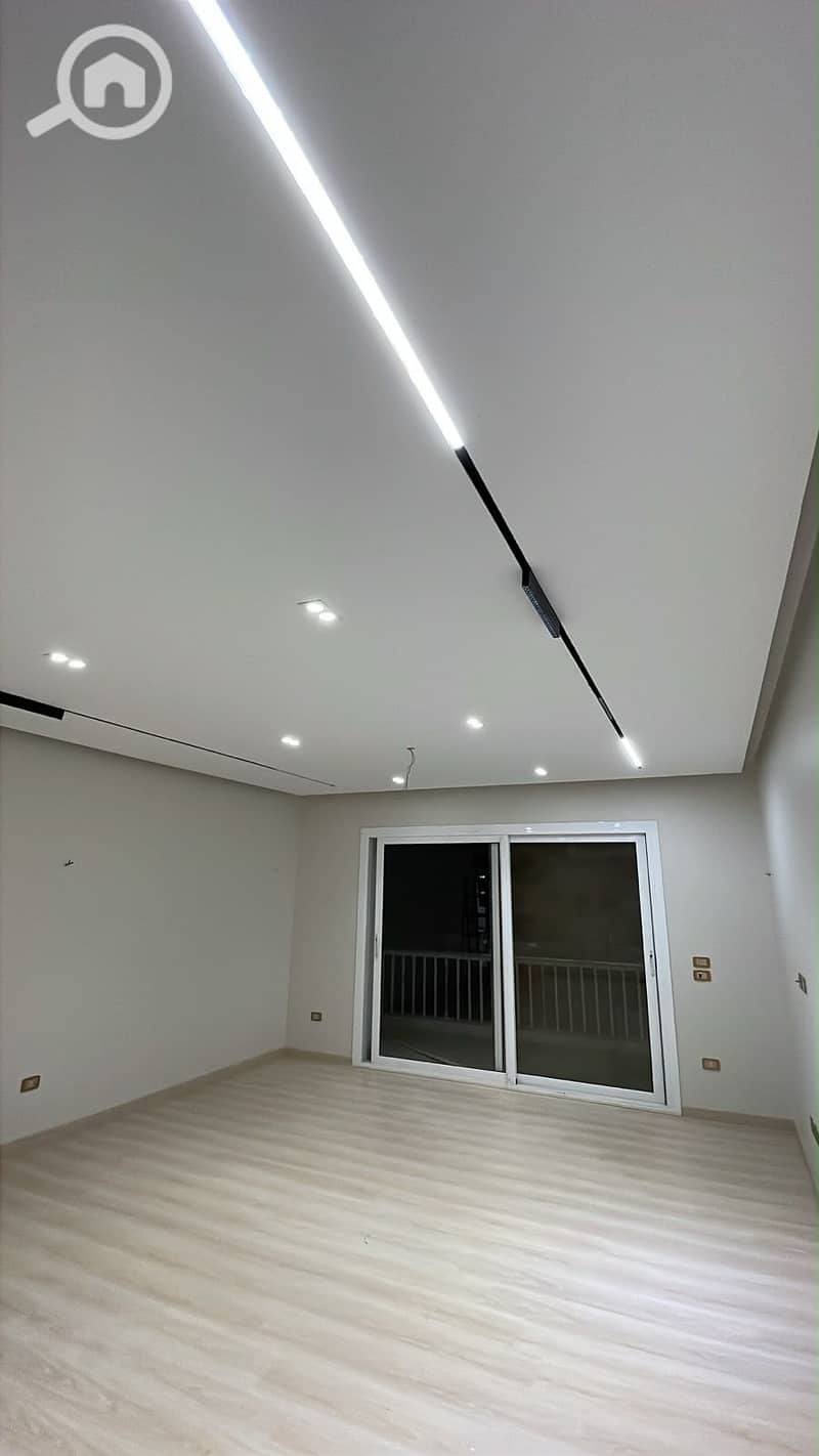 2 9ea49d7d-015c-4c53-abf9-6c384e5caab5. jpg