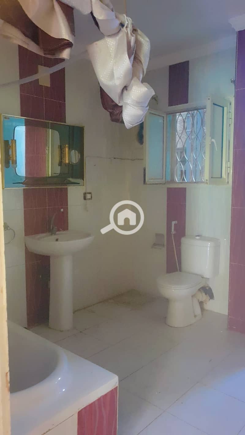 9 1000455837. jpg