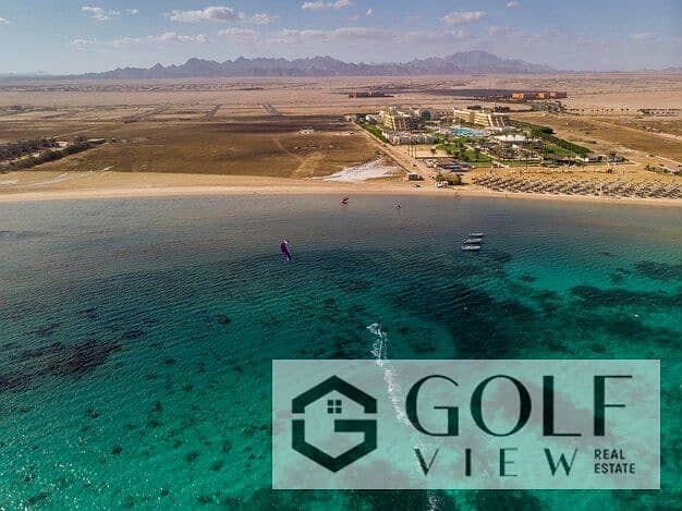 top-view-shore-red-sea-boats-boats-beautiful-green-water-hurghada-egypt_653745-88. jpg top-view-shore-red-sea-boats-boats-beautiful-green-water-hurghada-egypt_653745-88. jpg