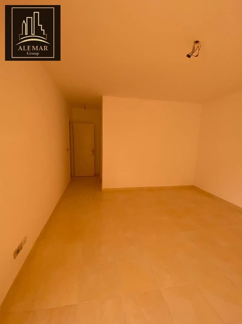 8 1000736258. jpg