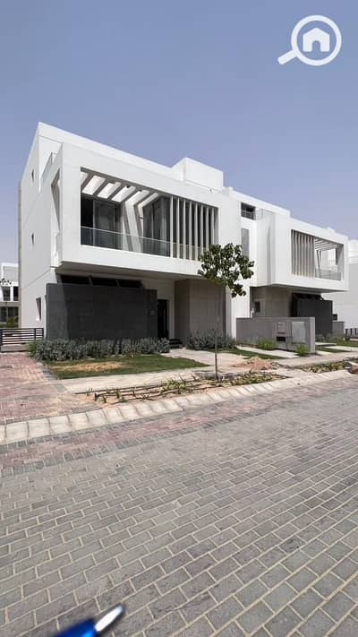 4 Bedroom Townhouse for Sale in 6th of October, Giza - WhatsApp Image 2026-06-09 at 12.54. 13 PM (2). jpeg 4 Bedroom Townhouse for Sale in 6th of October, Giza - WhatsApp Image 2026-06-09 at 12.54. 13 PM (2). jpeg