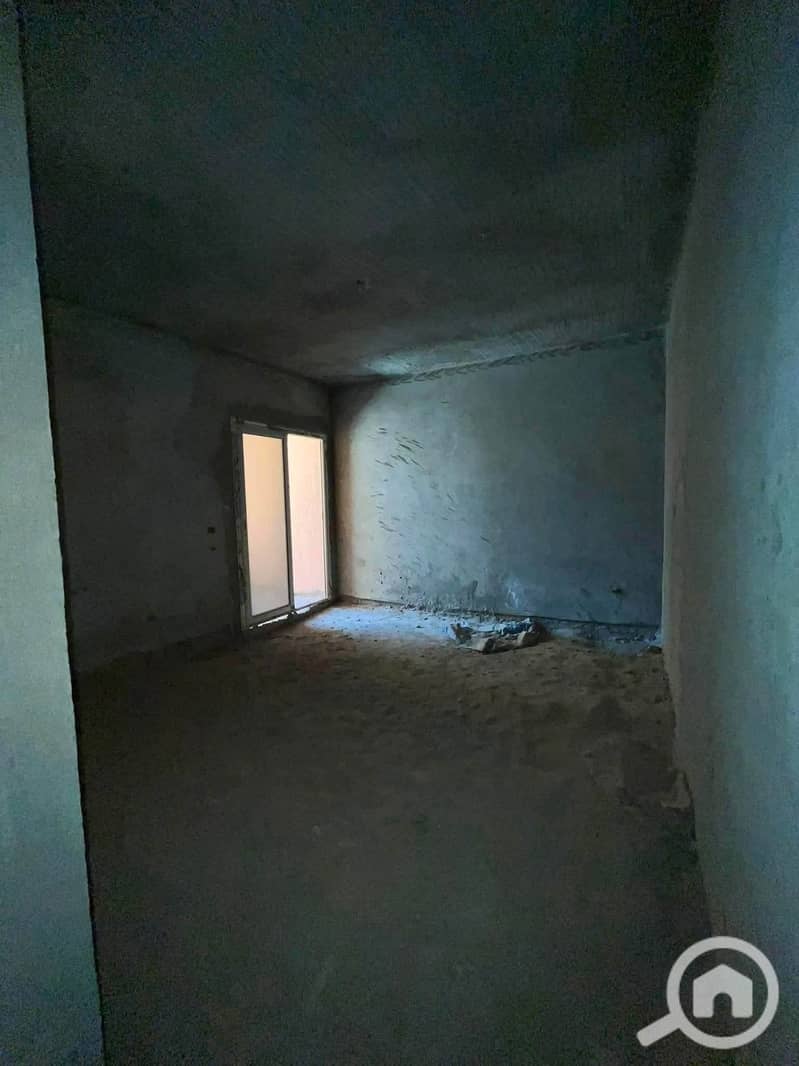 8 1000090022. jpg