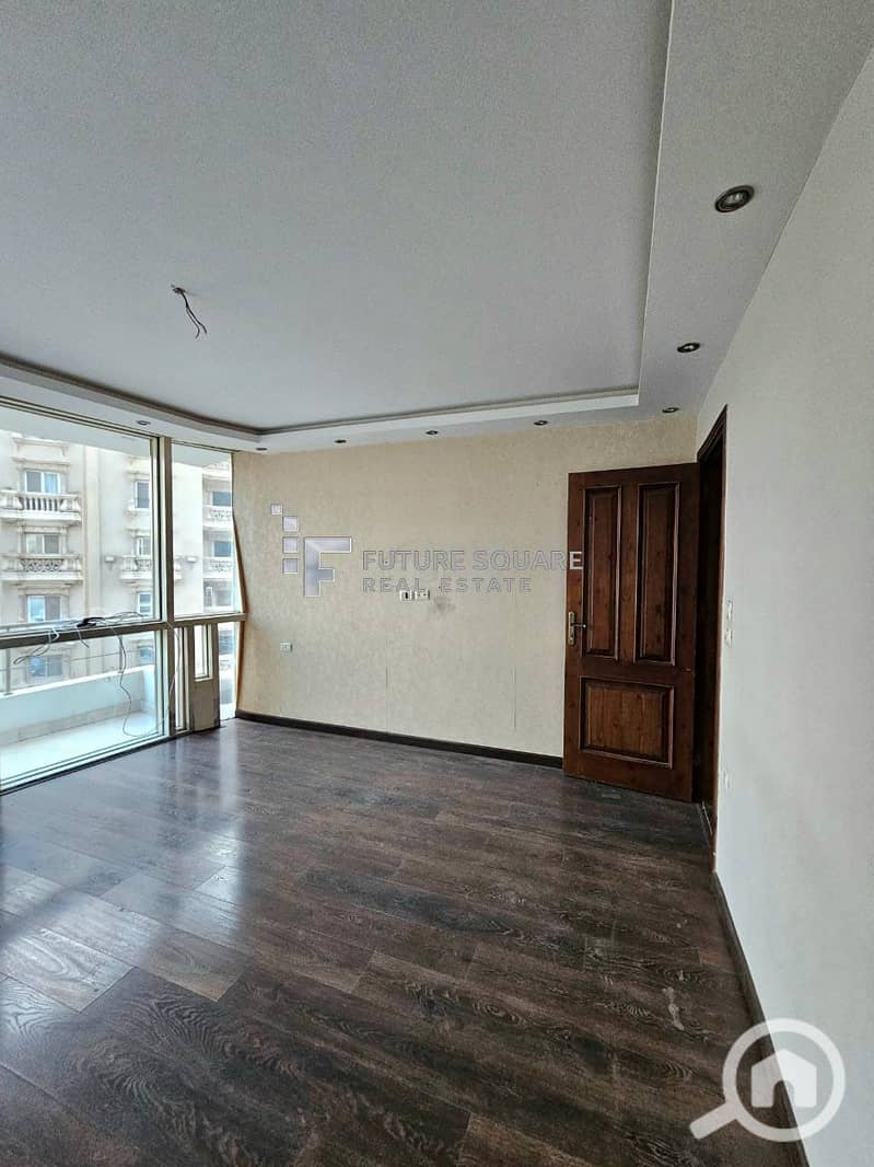 2 Image04. jpg