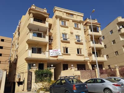 شقة 3 غرف نوم للايجار في الشيخ زايد، الجيزة - شقة للايجار فى الشيخ زايد ١٤٨ م على حديقة كبيرة بالحى ١٦
