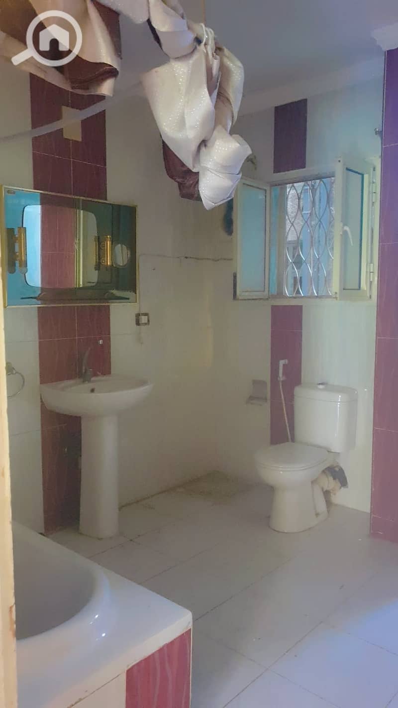10 1000455837. jpg