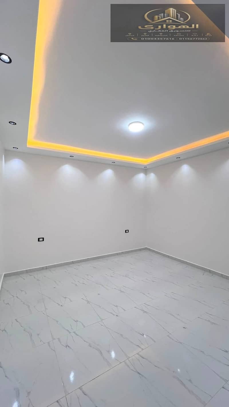 8 1000830108. jpg