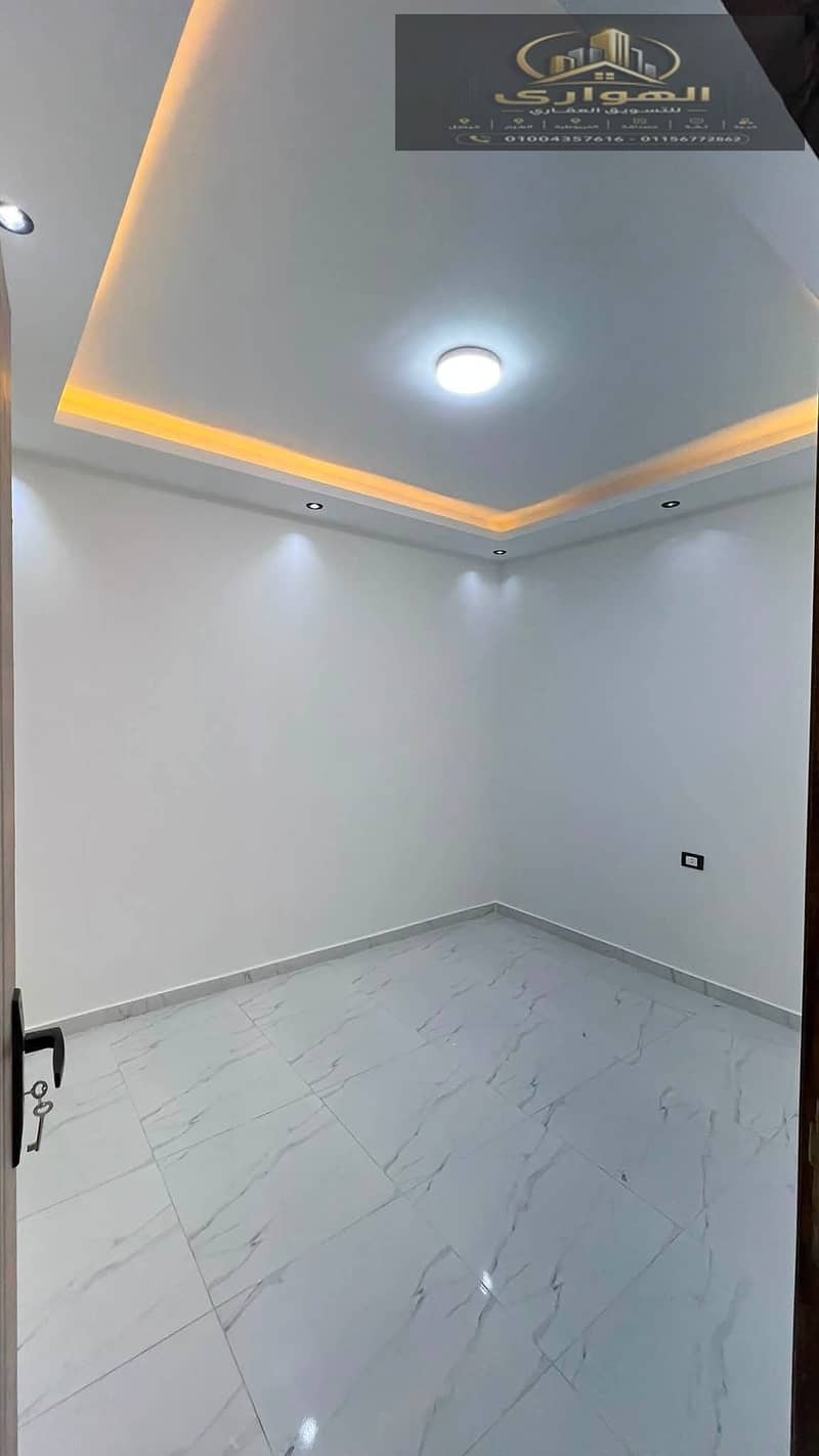 9 1000830109. jpg