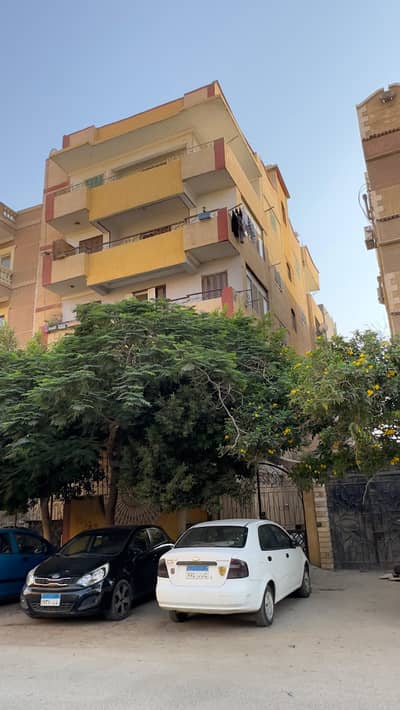 Land for Sale in 6th of October, Giza - عمارة للبيع في الحي الخامس 6 اكتوبر عقد تاني– المجاورة الرابعة