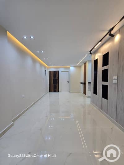3 Bedroom Apartment for Sale in Hadayek al-Ahram, Giza - ed4f5416-0bc0-45c7-bdfb-d8f643ee9d04. jpg 3 Bedroom Apartment for Sale in Hadayek al-Ahram, Giza - ed4f5416-0bc0-45c7-bdfb-d8f643ee9d04. jpg