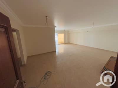 شقة 3 غرف نوم للايجار في سموحة، الإسكندرية - 1000365437. jpg شقة 3 غرف نوم للايجار في سموحة، الإسكندرية - 1000365437. jpg