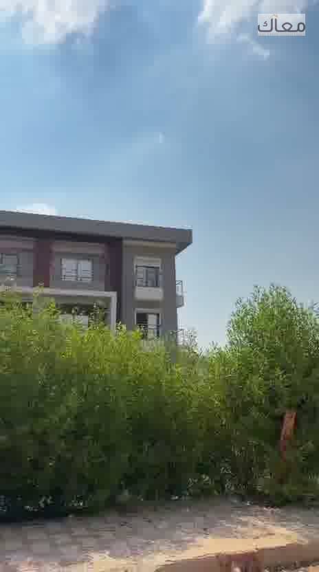 6 ezgif-frame-031. jpg