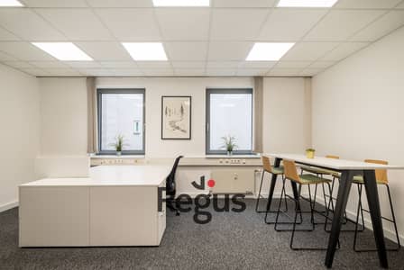 مکتب للايجار في القاهرة الجديدة، القاهرة - Regus_Mariahilfer-Strasse_22_Vienna_Austria_Small-office_1. jpeg مکتب للايجار في القاهرة الجديدة، القاهرة - Regus_Mariahilfer-Strasse_22_Vienna_Austria_Small-office_1. jpeg