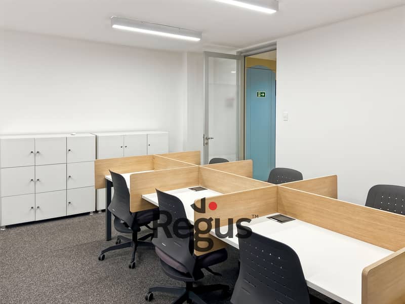 9 Regus_Conde Luiz Eduardo_Brazil_Centre 7335_Co-working 5. jpg