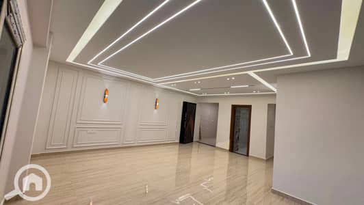 3 Bedroom Flat for Sale in Sheikh Zayed, Giza - WhatsApp Image 2026-08-24 at 11.34. 22 AM (2). jpeg