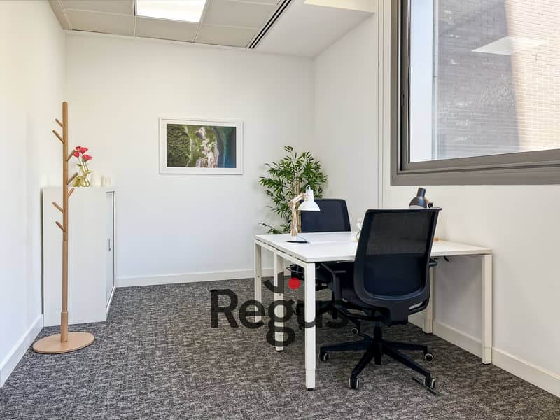 8 Office_24. jpg