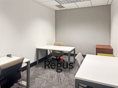 Office for Rent in Mokattam, Cairo - Regus_MO, Kansas City - Country Club Plaza_USA_Centre 1644_Coworking 1. jpg Office for Rent in Mokattam, Cairo - Regus_MO, Kansas City - Country Club Plaza_USA_Centre 1644_Coworking 1. jpg