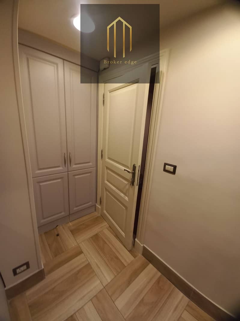 8 1000708358. jpg