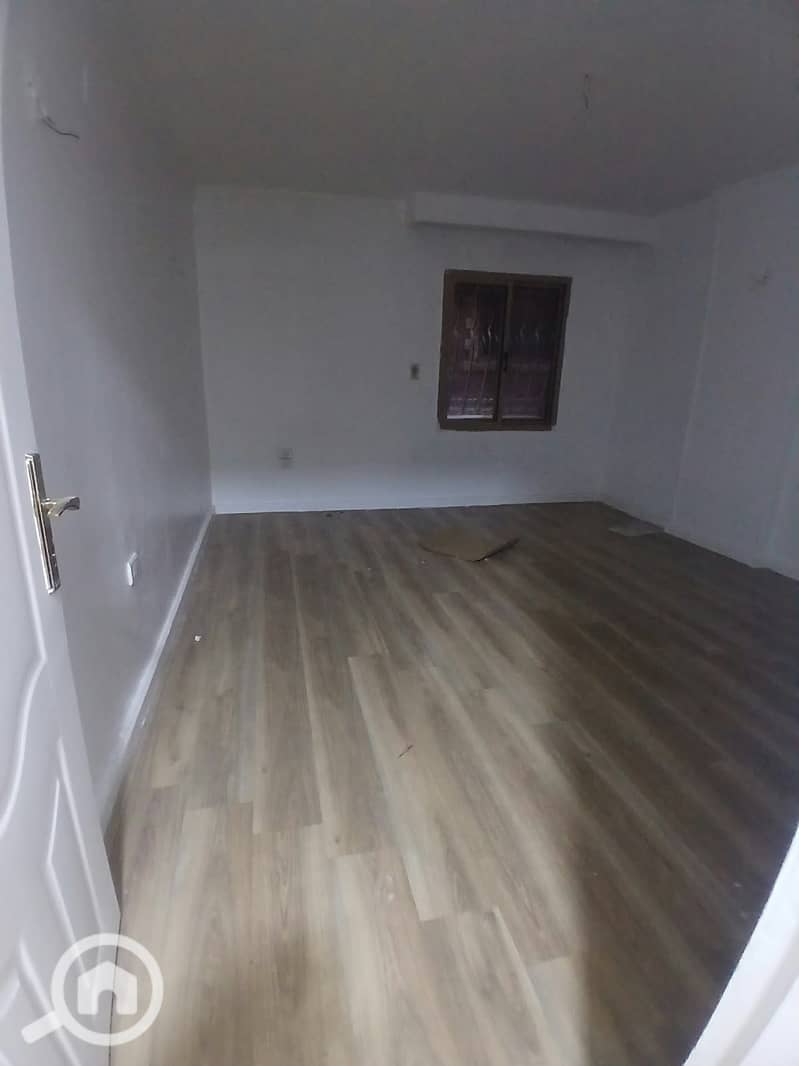 2 1000456184. jpg