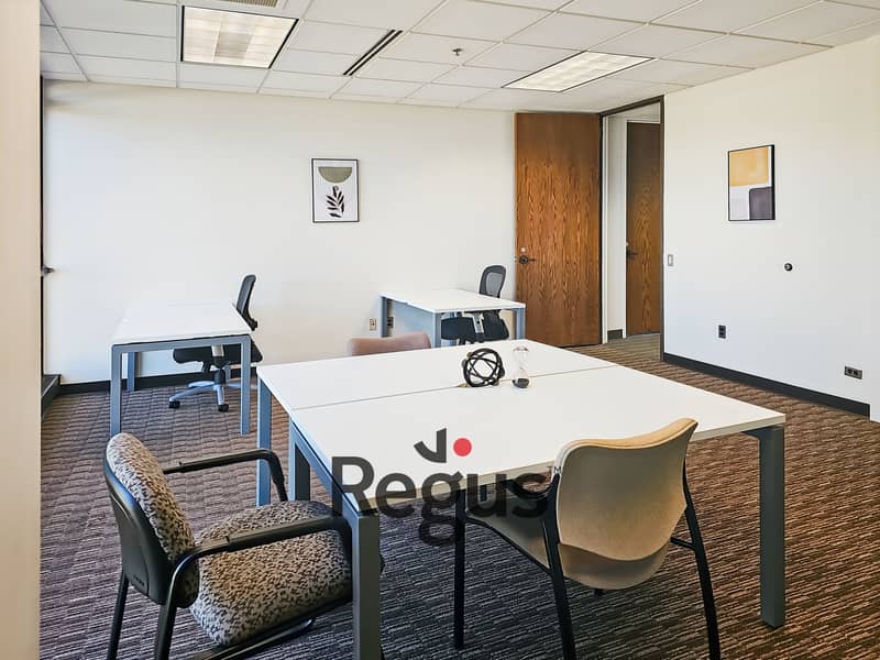 10 HQ_WI, Brookfield - Brookfield Square_USA_Centre 675_Office 2. jpg