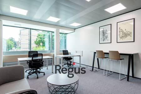 مکتب  للايجار في الساحل الشمالي، مطروح - Regus EUR Woliba 5852 Rome Italy Large Office 2. jpg