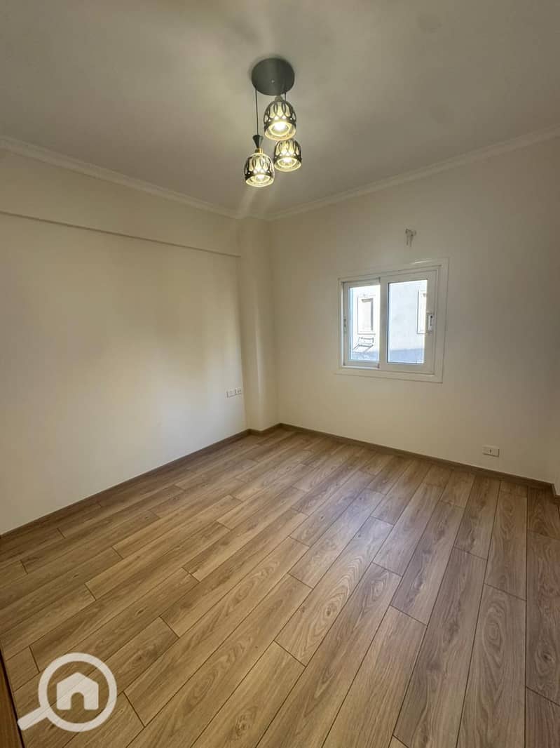 2 1000589453. jpg