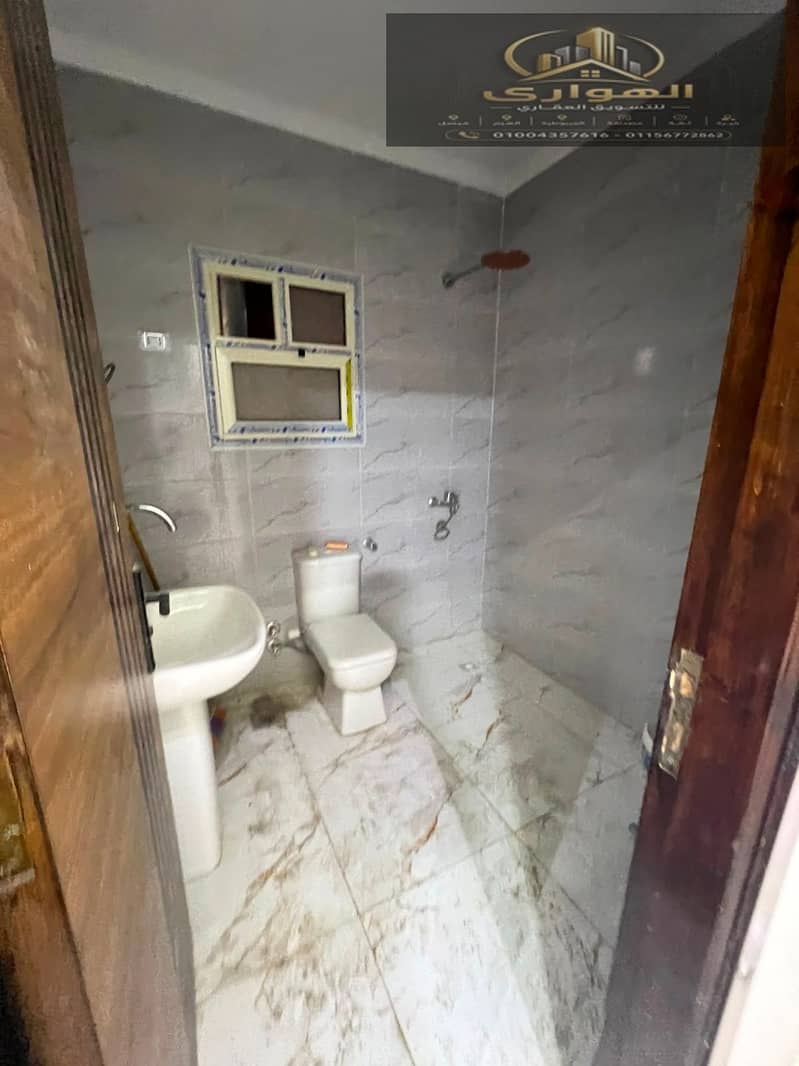 4 1000898161. jpg