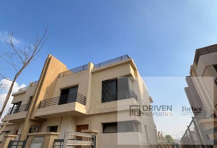 6 Bedroom Twin House for Sale in Sheikh Zayed, Giza - 1. jpg 6 Bedroom Twin House for Sale in Sheikh Zayed, Giza - 1. jpg