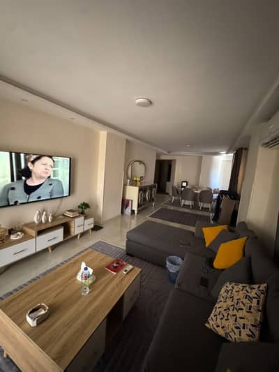3 Bedroom Flat for Sale in Hadayek al-Ahram, Giza - شقه للبيع في حدائق الاهرام -شارع الضغط العالي - عمارة ١٠٥ك - من المالك 3 Bedroom Flat for Sale in Hadayek al-Ahram, Giza - شقه للبيع في حدائق الاهرام -شارع الضغط العالي - عمارة ١٠٥ك - من المالك