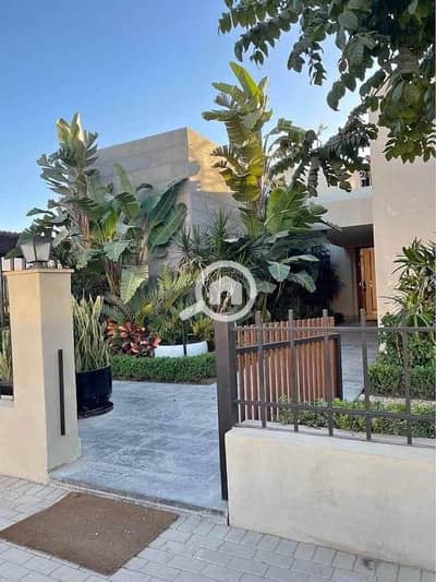 4 Bedroom Villa for Sale in New Cairo, Cairo - 783617052_1781043936382494_6346840195485721131_n. jpg