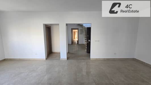 3 Bedroom Penthouse for Sale in New Cairo, Cairo - 20251117_153626. jpg