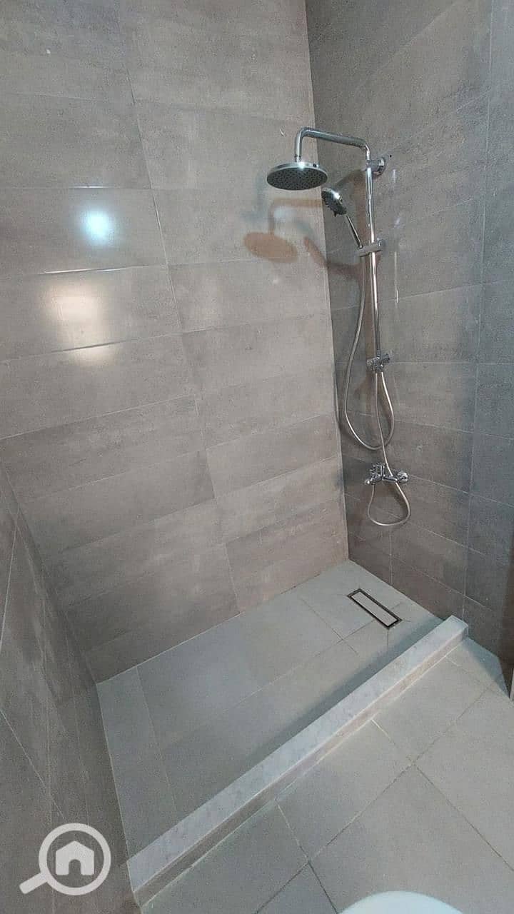 3 1000770034. jpg