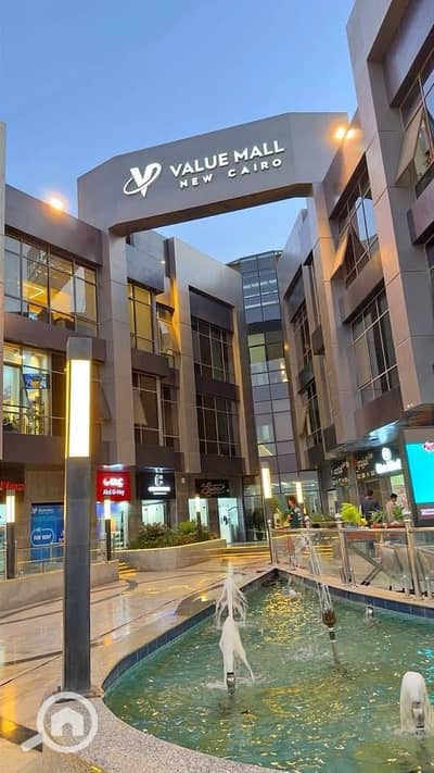 Retail for Sale in New Cairo, Cairo - 773531451_1672714777751623_821361744204270099_n_540x960. jpg