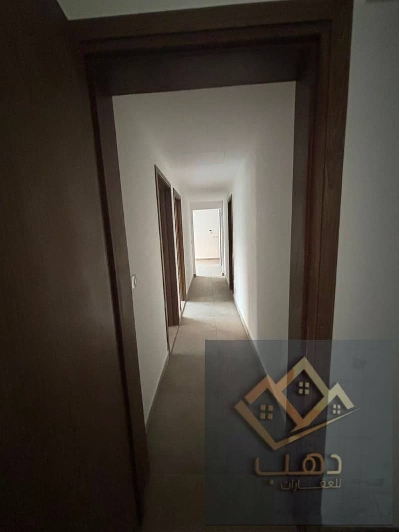 11 515351. jpg