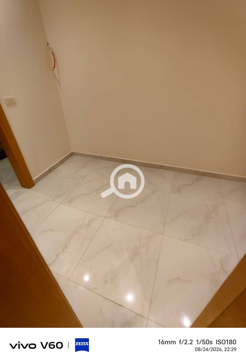 9 1000359320. jpg