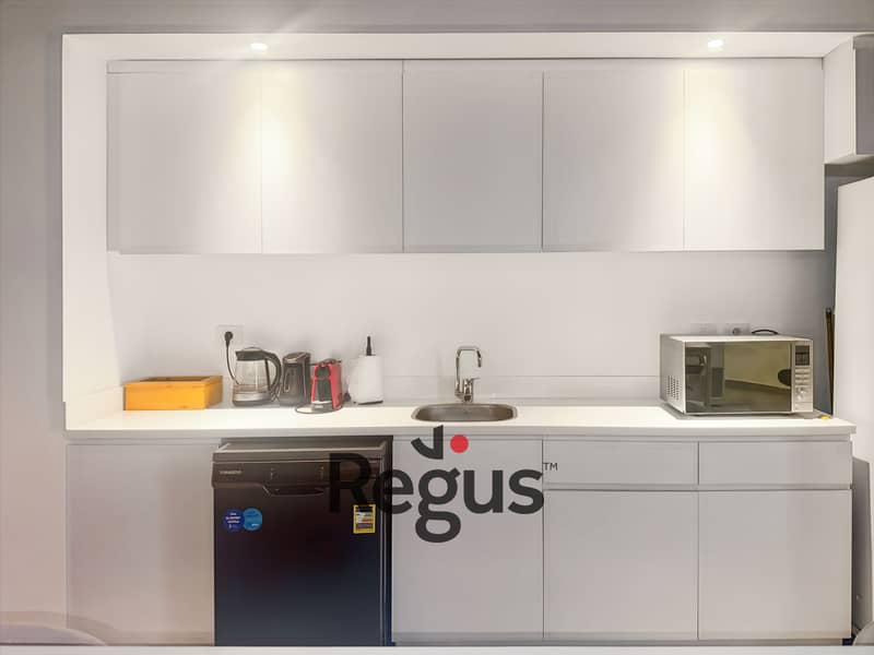 6 Regus_El Gouna, Fanadir_Egypt_Centre 8728_Refresh area 1. jpg