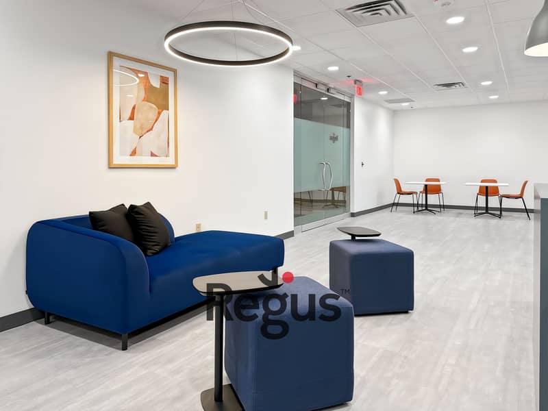 4 Regus_OK, Tulsa - 6100 South Yale_USA_Centre 7132_Business Lounge 1. jpg