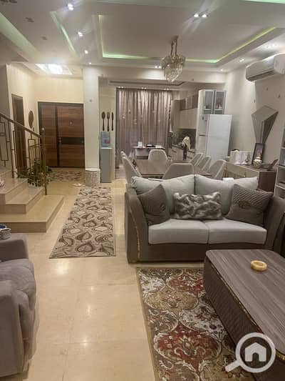 فیلا 4 غرف نوم للبيع في مدينة الشروق، القاهرة - 5aa1edf8-3548-4ba7-9720-fcbe6d5f34b6. jpg