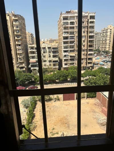 3 Bedroom Flat for Sale in Nasr City, Cairo - شقه ١٩٥ متر الدور ٦ منطقه ٩ حى ٨ مدينه نصر