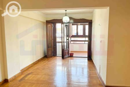 شقة 2 غرفة نوم للايجار في رشدي، الإسكندرية - WhatsApp Image 2026-08-16 at 14.18. 52. jpg