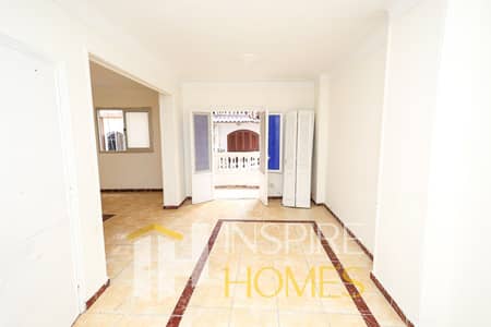 3 Bedroom Flat for Sale in Sidi Beshr, Alexandria - EC3A9844. jpg