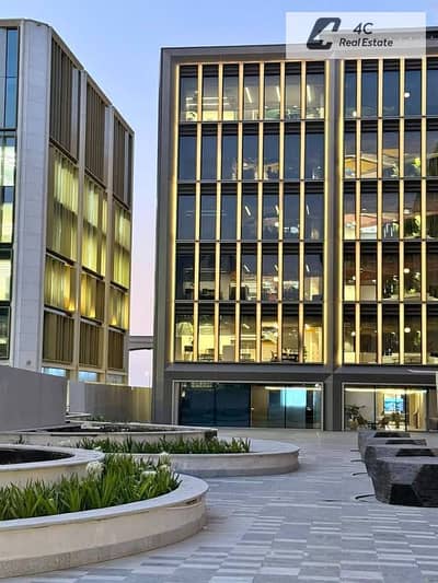 Office for Sale in New Cairo, Cairo - 772818219_2938974453118776_2456258382939268881_n. jpg