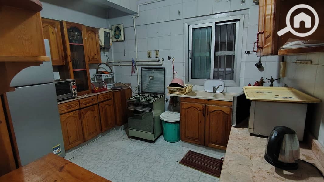 7 1000710450. jpg