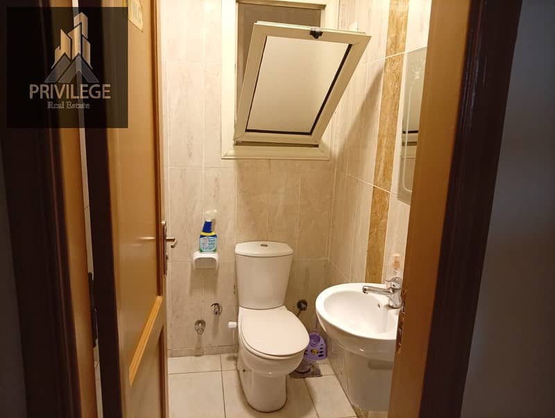 10 5b630da1-844d-4012-addc-397fbe29aad0. jpg