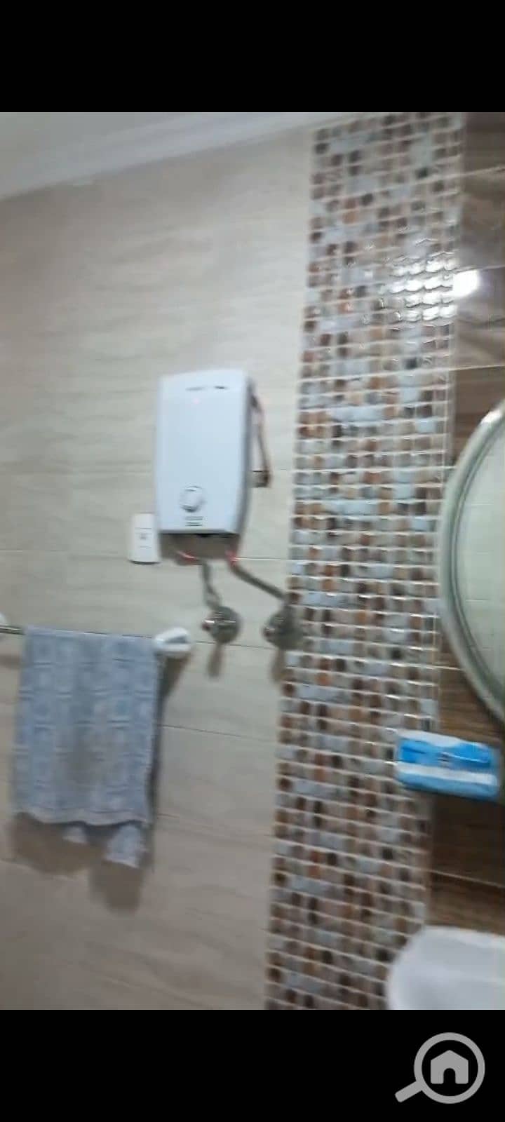 37 1000474820. jpg